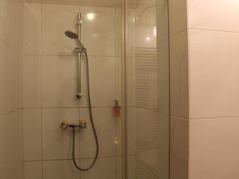 7536C363BD38E029D398FF8B3461CDD4