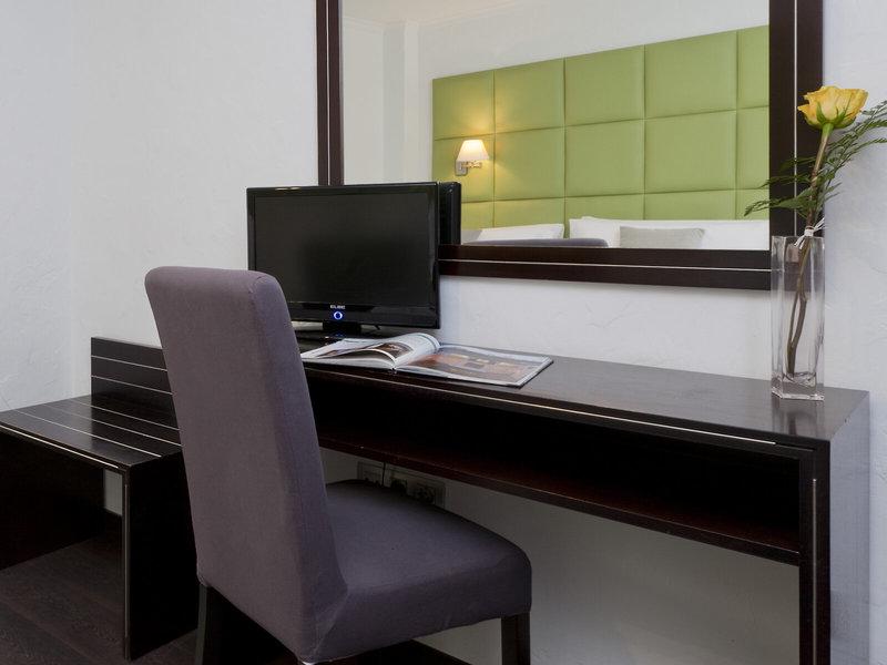 469CF2C641CE82FA3A6E7FC271326280