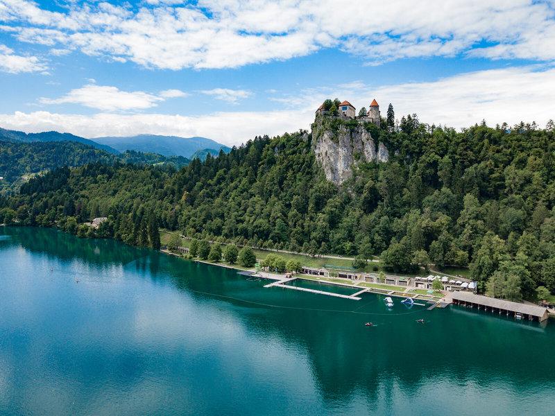 1F69A9E5C4343974B1DAEAAE22357DBD