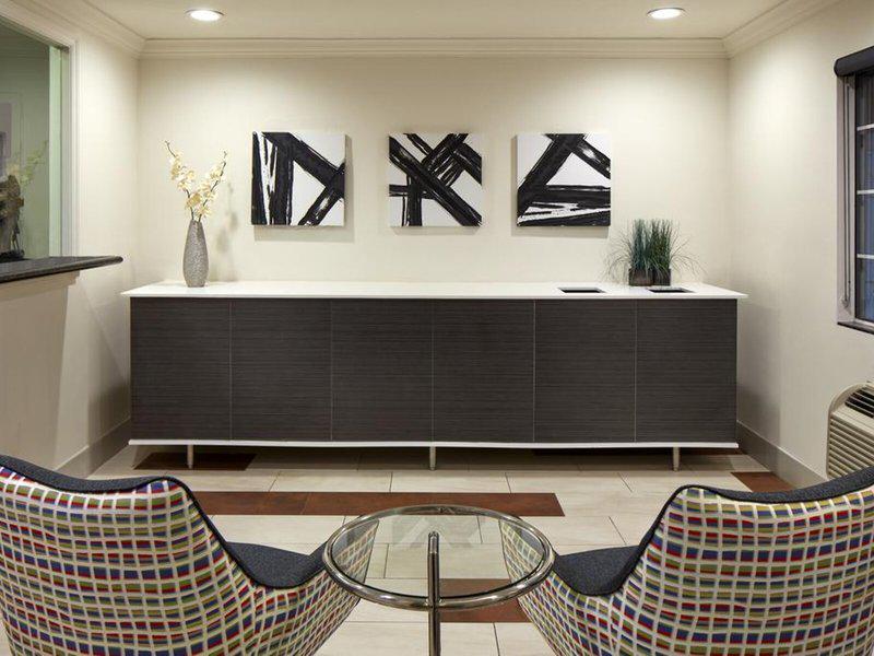 646DEB8058C0775E1A78ED5D07F40E00