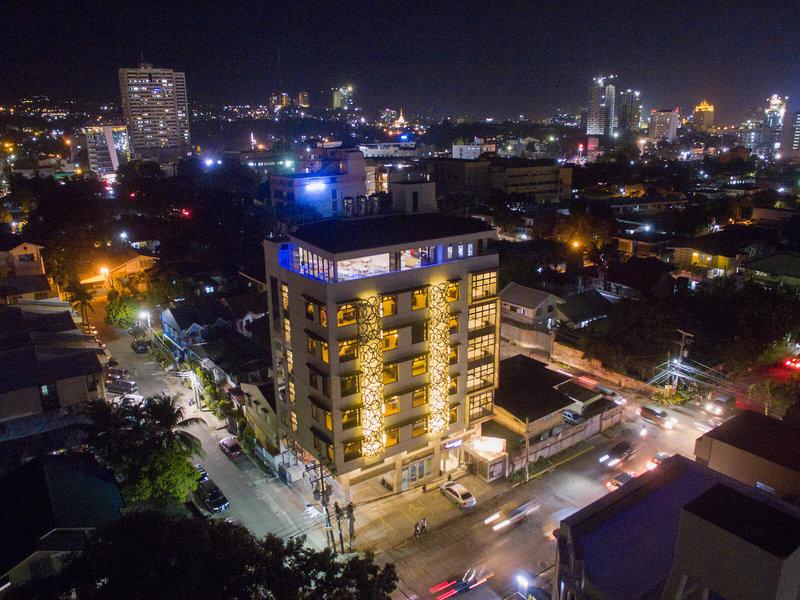 20720C8F53A85D95B9B7E0C5734B2398