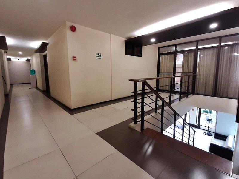 F059488F6F1F2F73738F2D9E1CCDA1A5