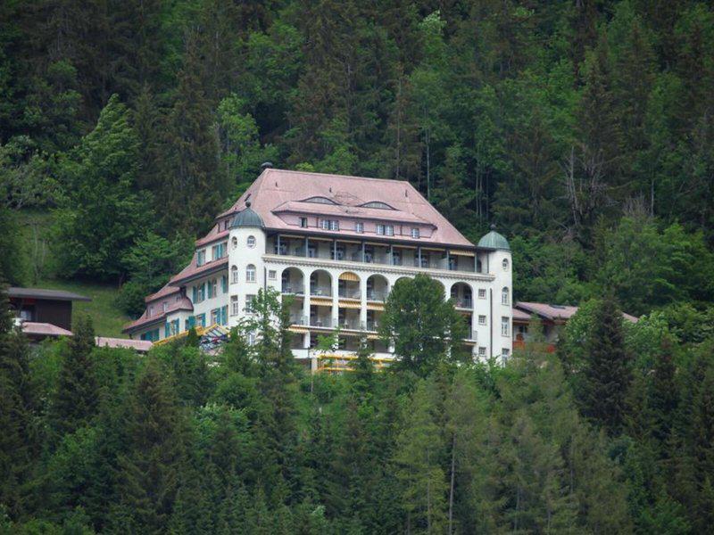 1CDD2DB2E539A4B0D6B3167F32D97E99