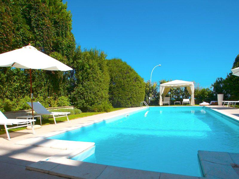 D3869AEFDF7E3C5EEC28D9BC368809B3