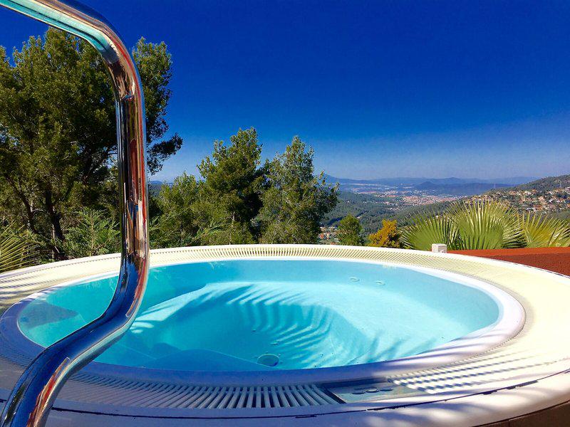 44C63FA64E2FF21DA0CBB4AFEE10A59E