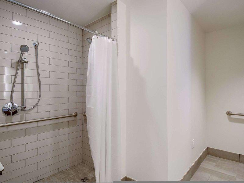 AB49330E5FE05CD8E102E4579BDDC3D9