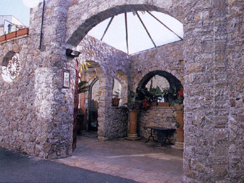 AE53DF07EFBF8E3424F82D8DD70E702F