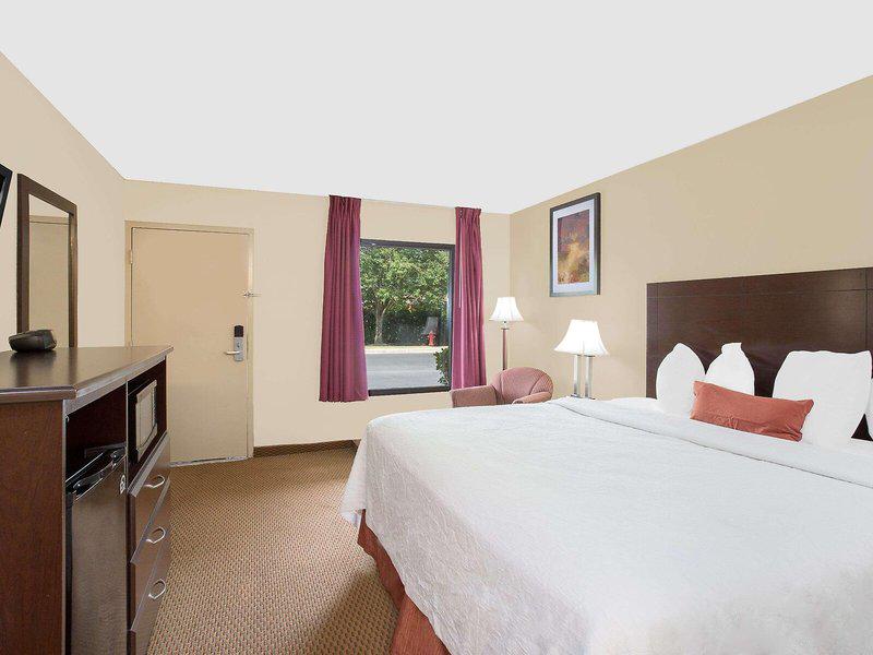 35EDB7B950E1EF666EF8F287569A37C1