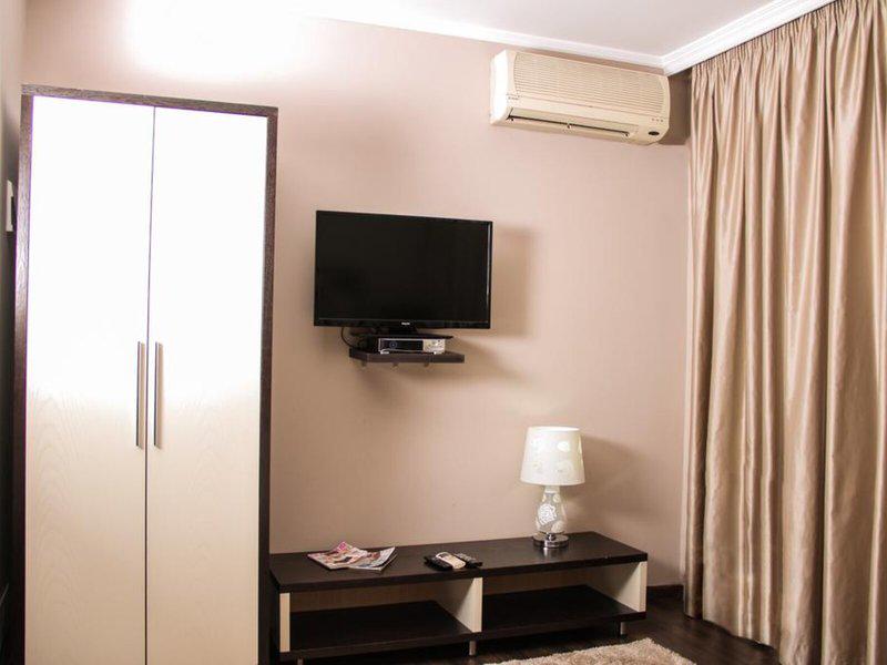 ED00305D79DDB3C1E56787A214B072F8