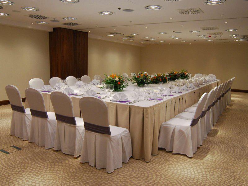 C6E7DC62CD4C96EEB30341253FAAC367