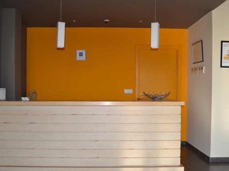 F38C2B036342892FA0347E7653D4B406