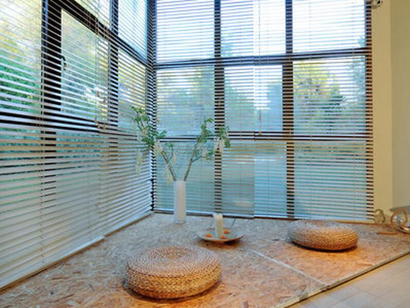 23BE9A68CE2B52A67A4572874E901016