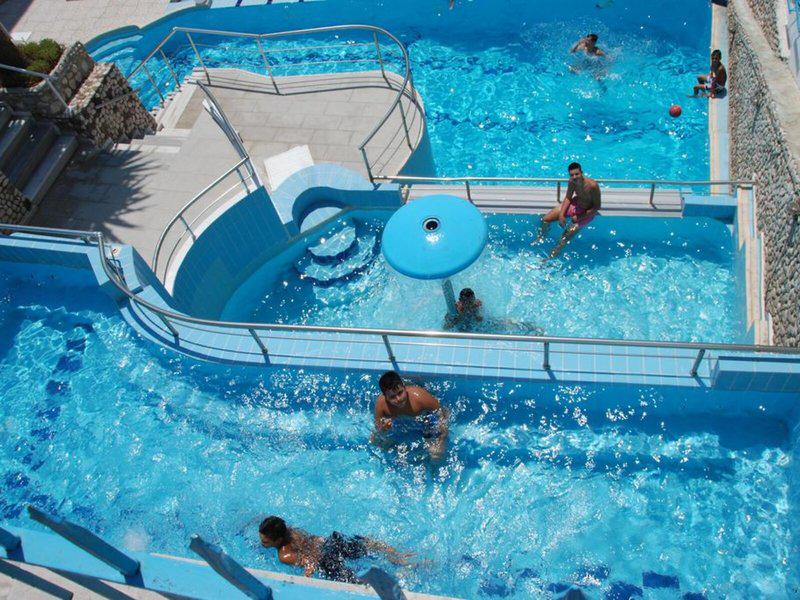 92679299CB746C7838B9B866A2824E0A