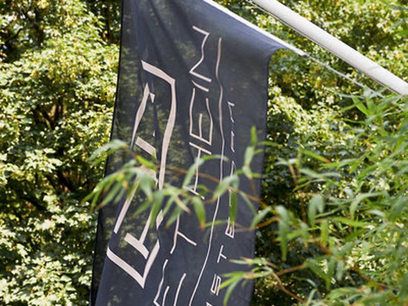 D293D47A8F2D9B690FECBFF9D2EE8AC7