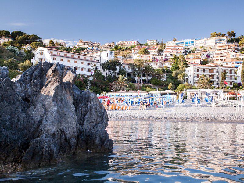 DFFF1C669244D53B7BD668466322425B