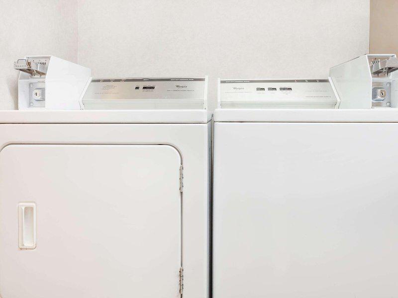 61A465844CF53054D5AF5BFC984E44C7