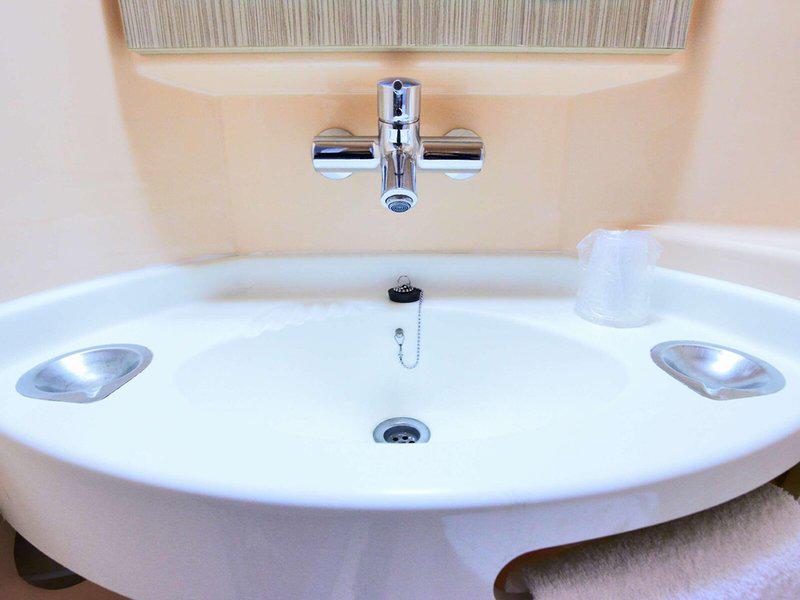 ACEA26EA6A2254BF7F518A7F70CB4ADE