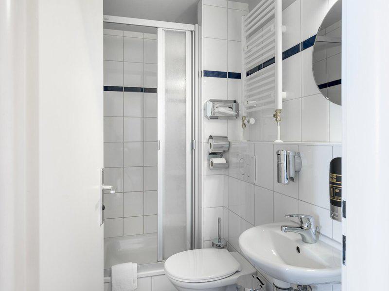 360882190391EF92DC107FE6D804B73B