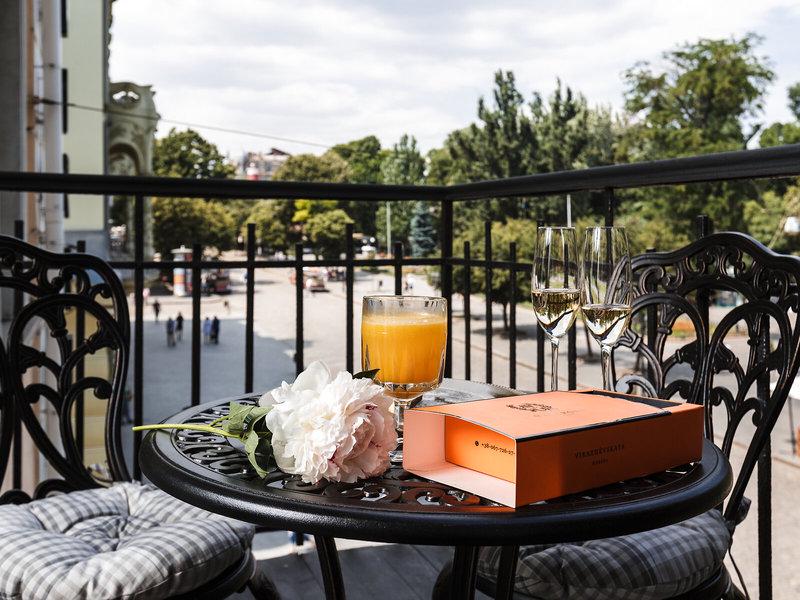 EEC95391E431671FF8138A23AF4873FA