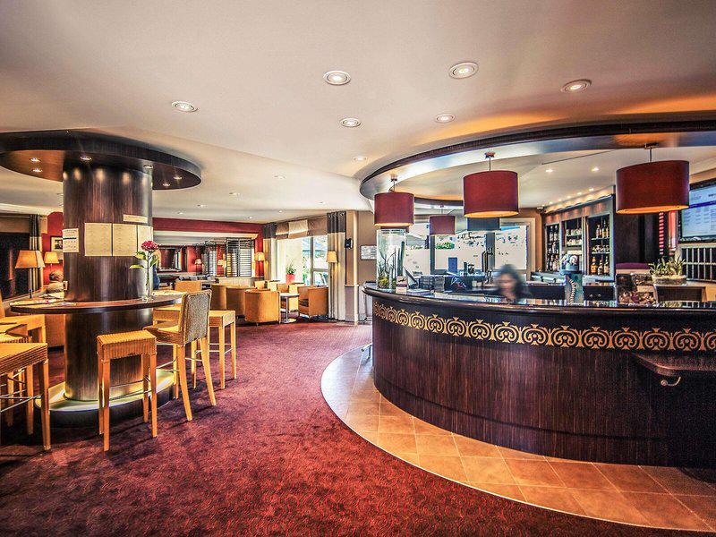 D398A90EFDEA721066D8A2E917D7EA31