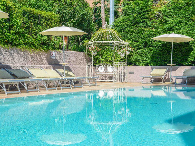 9546CB4FAAD8E536B82399817CD83B82