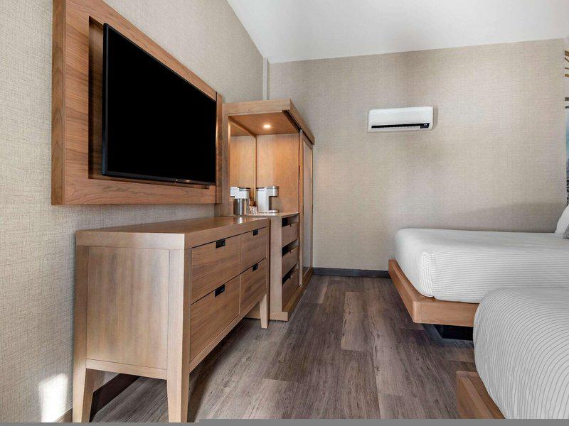 8EE97C7C0F3F3F38EE5979CDA0B3E8EA