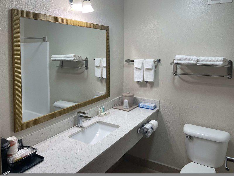 FF64ED1F8E8DE8B03C532934530BDC23