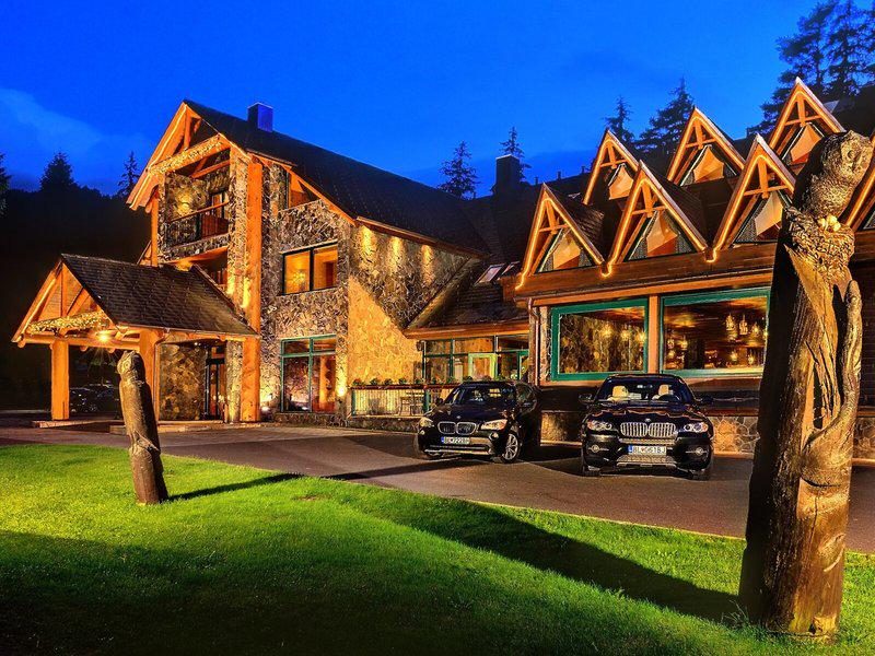 8690ED779E8AFAC0733FD3641BDC0232