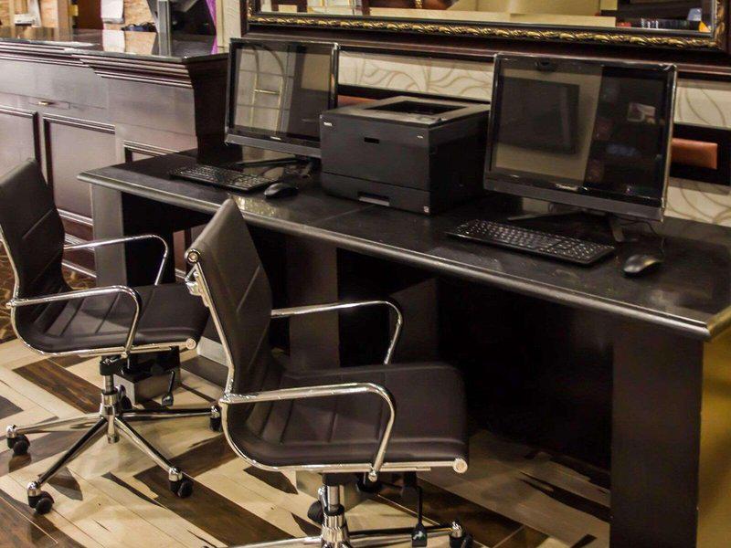 A5733B6CF3C56D3041521151A84C2056