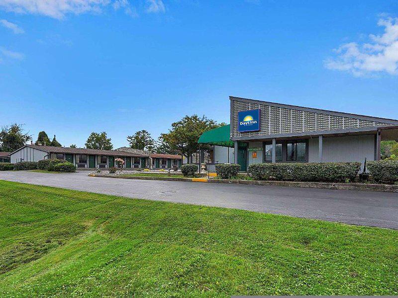 702F1C4195869C3A6994E82EBB689B70