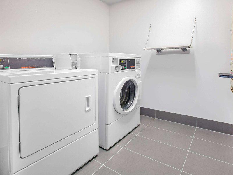 3B253E87F0B17E76ABE915DA5F30BF6E