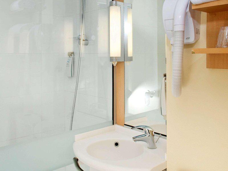 4D3B9BA2683D5A86BEB2CBBEF9ADADD3