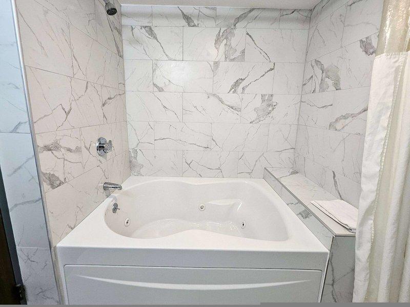 E9619F2E85EA0163F38C6C4BF7F9AA2B