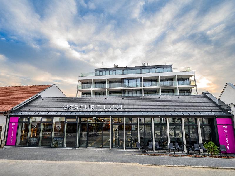 C0AE03B4598BF3D307A37EFF70DA6134