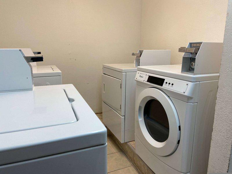 D7D1925C0DA4DBF9B3FDFD69D0888455