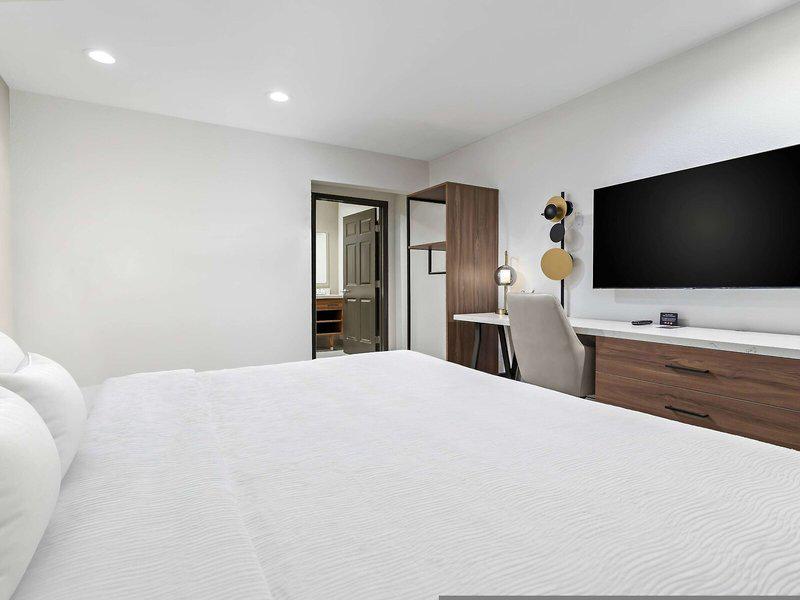 74773D826263C4262EE533049E322651