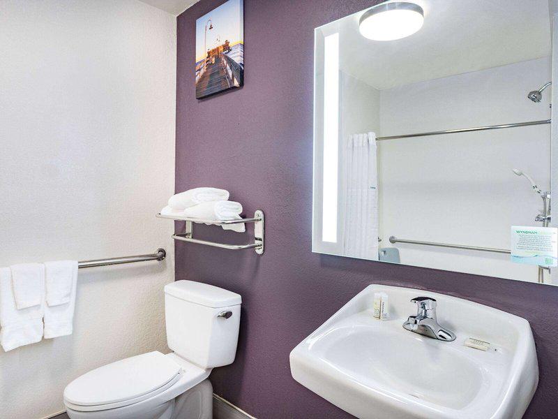 C77188162C036278A4AA5B5ACCFAE388