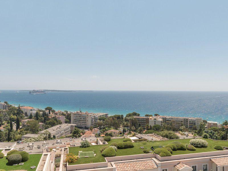 C35CC21DD33C346F393B71DC6F9066BA