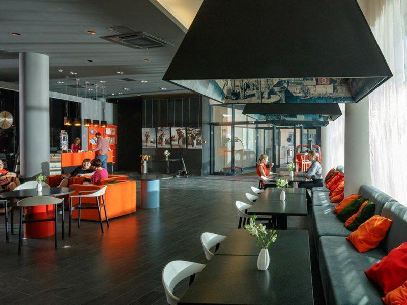 61D24B303759DCEFD06EF337A90B2371