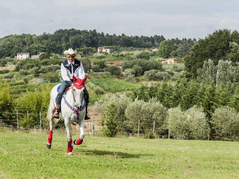 81EF23F01F41713F8532687DF8408827