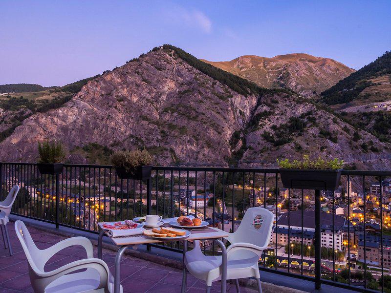 80D66F9535E0FAF9238DEF427CC9326B