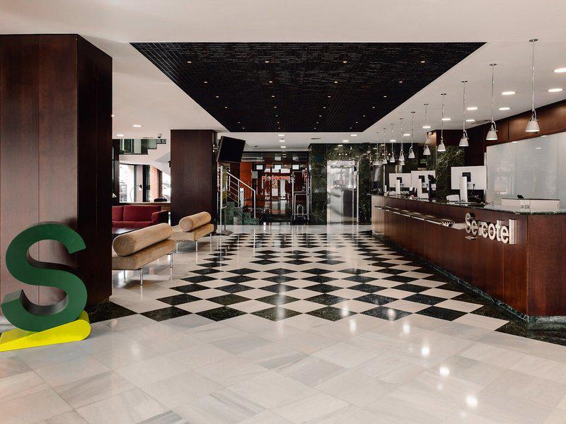 12ADC1FCF07DFEF406EA45E7A04B9045