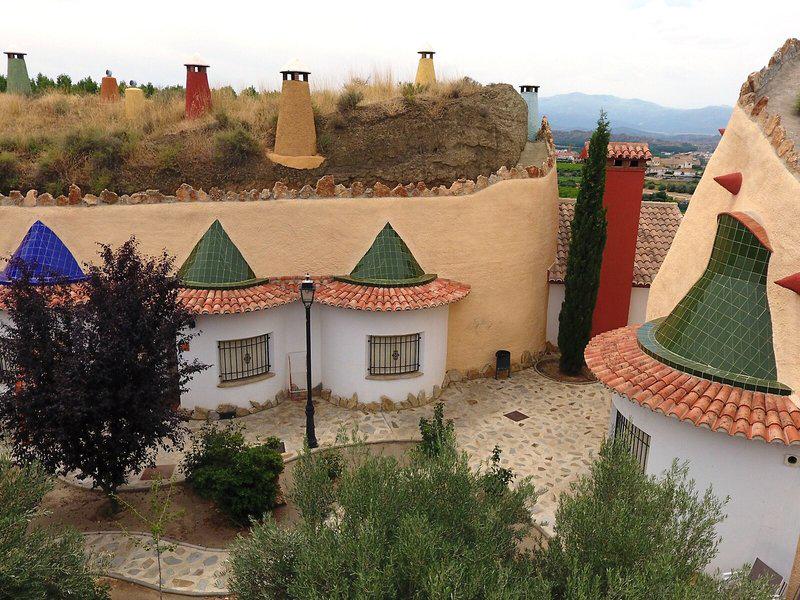 906FAE9F7E646C3E58073F837B3932FC