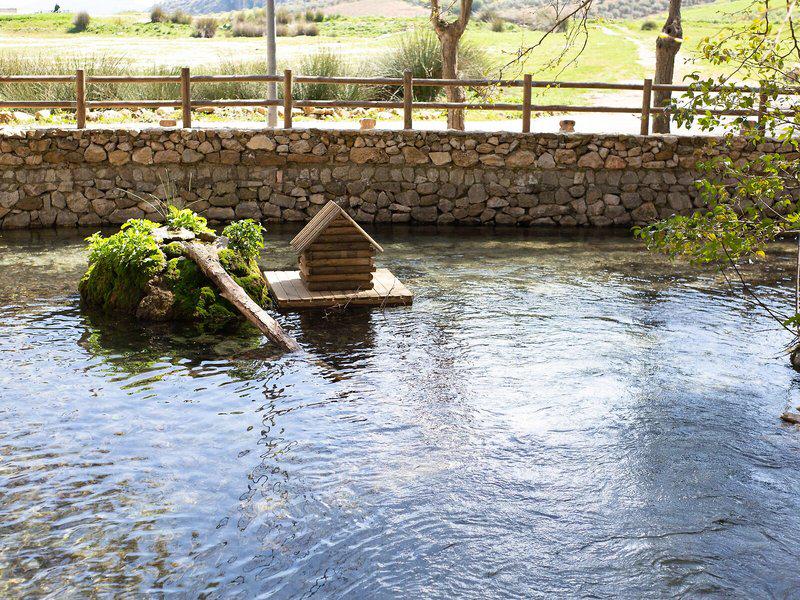 34B3FDEACA0F5055027B98F9075A7B91