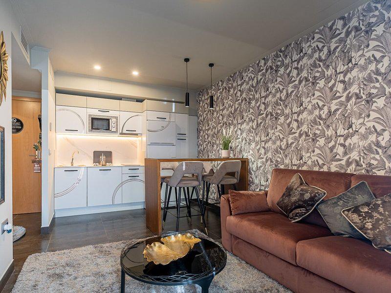 5BC8CFE5CCF766A828AA69AE85F194BE