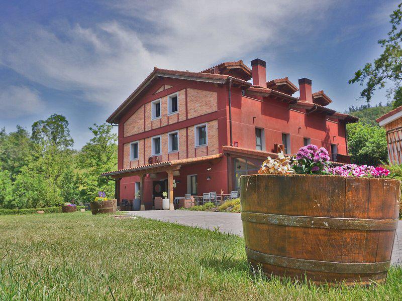 CDC6CCD3C25DF89BC51FA766BC86B2B3