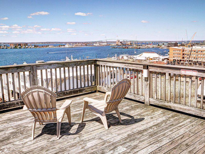 67A2D9674818FF4251A32D8FB1EB7722