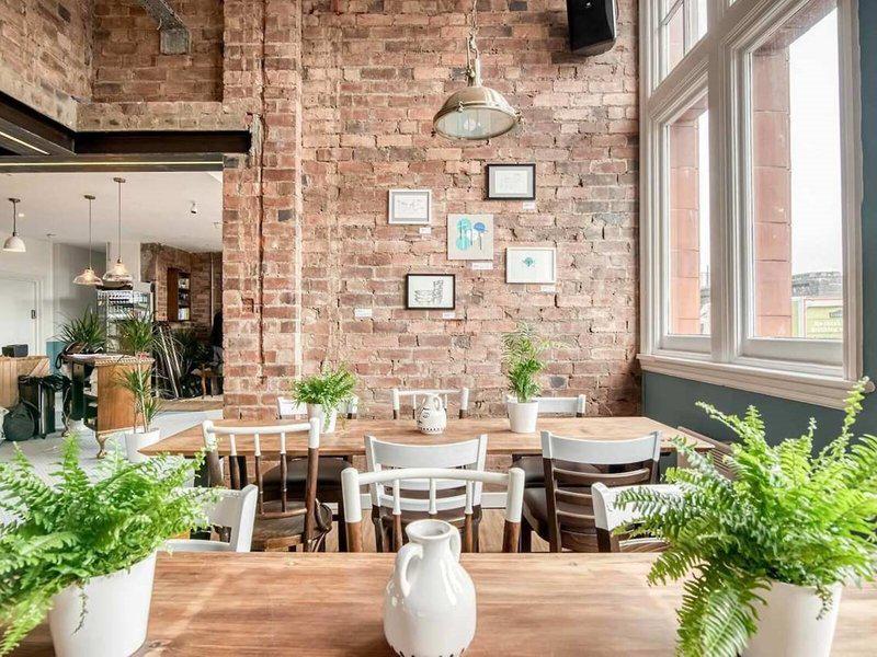 20F8815F06E5BC9DE5E855898BEDF5A5