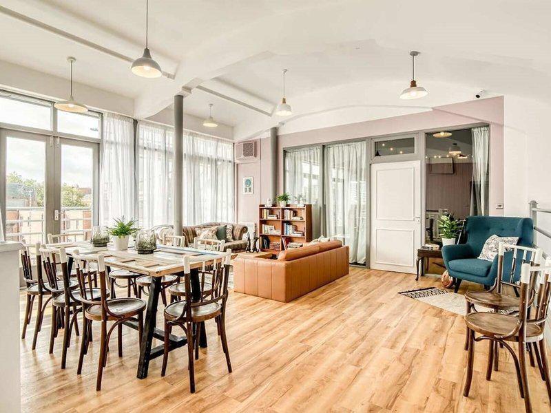 9A83FC3C05AD4E1CA19EFCD7A06C194E