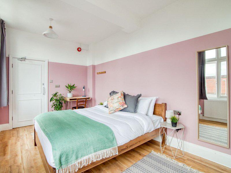 FE88EDD96F2BE37F8CA753168E7C3525